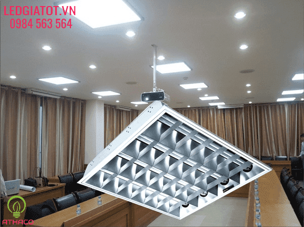 Máng đèn âm trần 3 bóng 0.6m giá bao nhiêu?